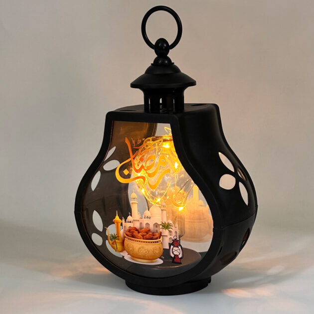 فانوس مضيء مع خطاف