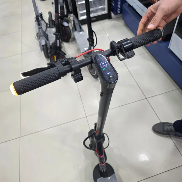 سكوتر كهربائي