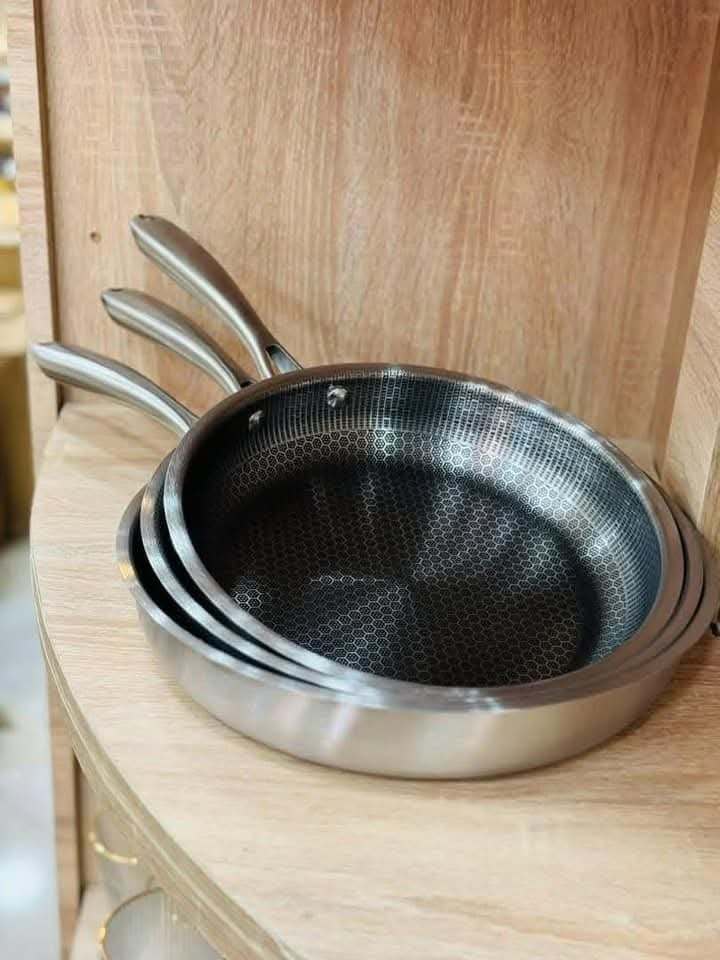 طقم المقلاة