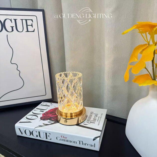 فازة كريستال مضيئة